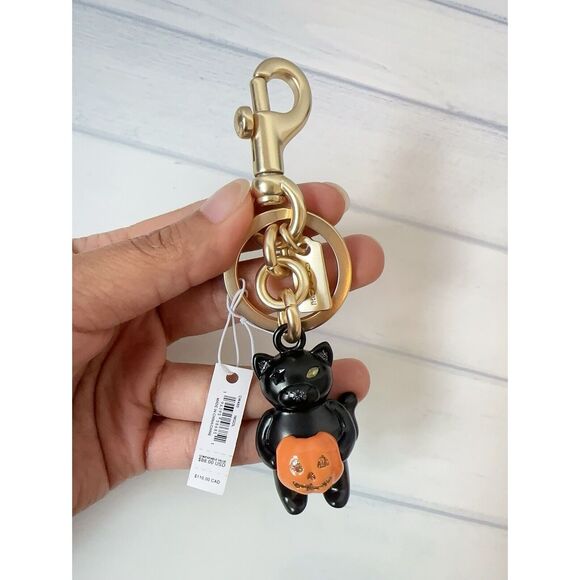 NWT COACH HALLOWEEN BLACK CAT WITH PUMPKIN KEY CHAIN/BAG CHARM CW480 - Picture 4 of 5